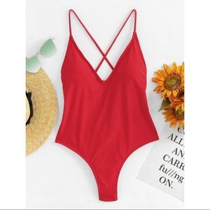 Criss cross one piece swimming suit